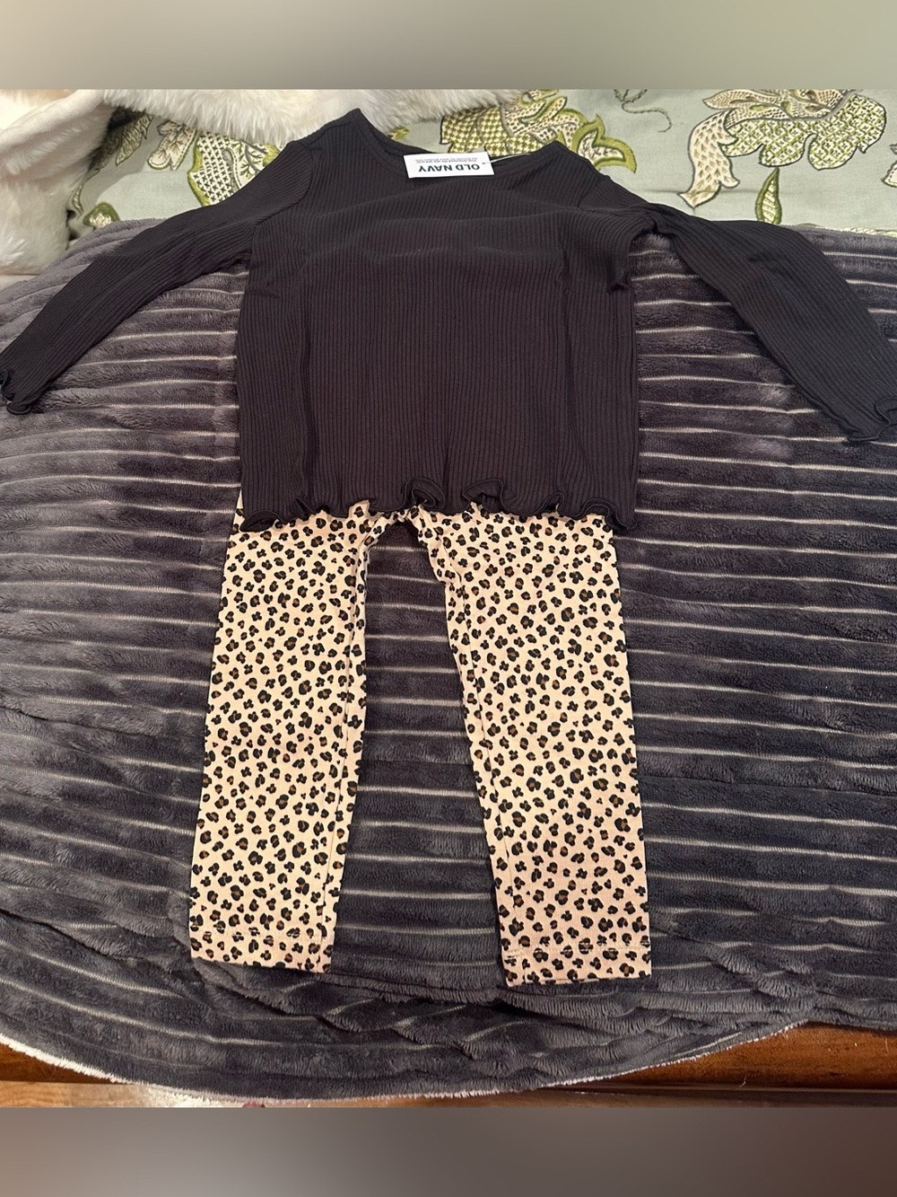 Old Navy Beige and Black Leopard Print Kids Leggings